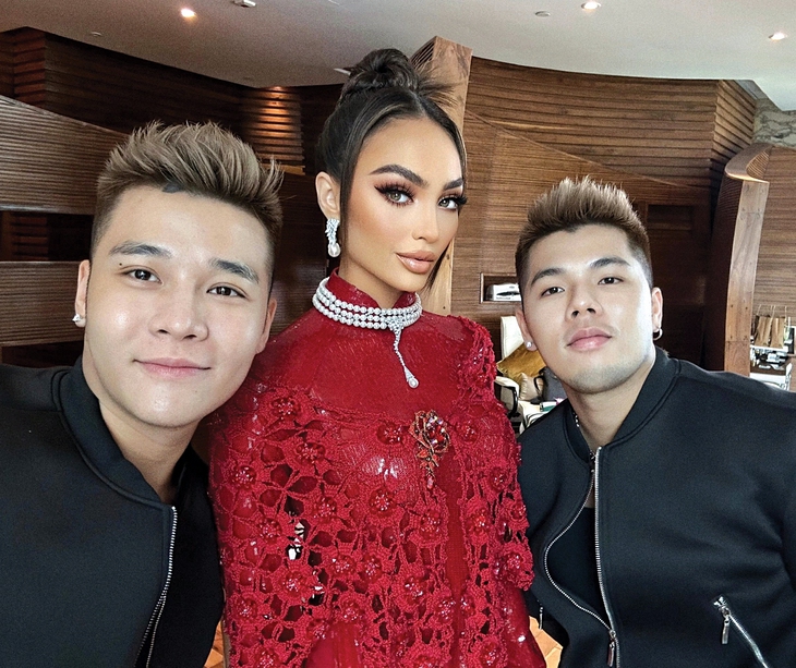 Những 'phù thủy son phấn' của sao - Ảnh 3.