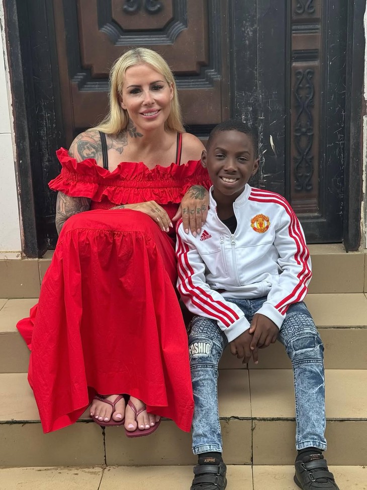 Hành trình kỳ diệu của 'cậu bé phù thủy' sau 9 năm - Ảnh 2.