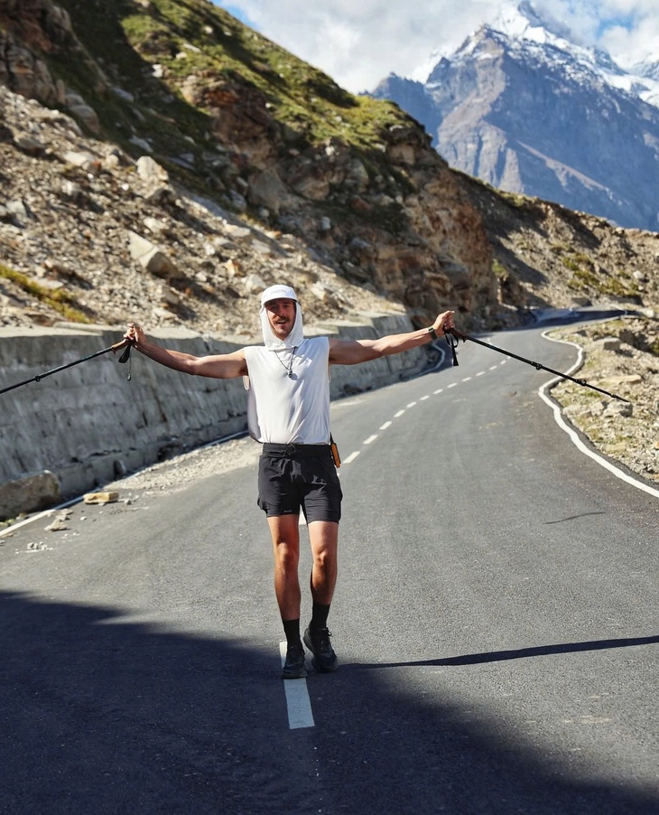 Người đàn ông mắc u não chạy bộ 4.000km xuyên Ấn Độ - Ảnh 1.