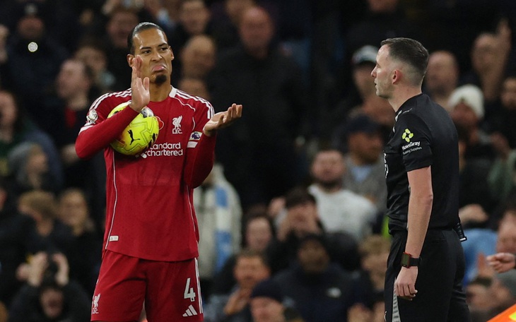 Vinicius ‘đấu khẩu’ CĐV Rayo Vallecano - Ảnh 3.