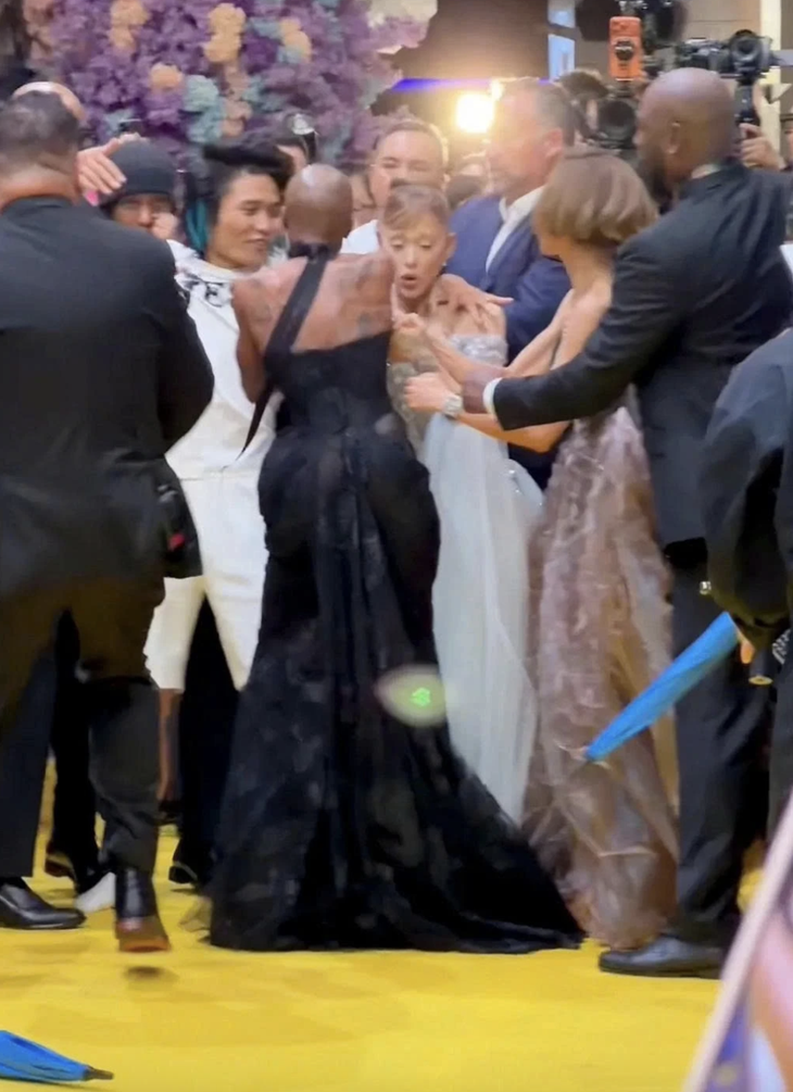 fan cuồng - Ảnh 1.