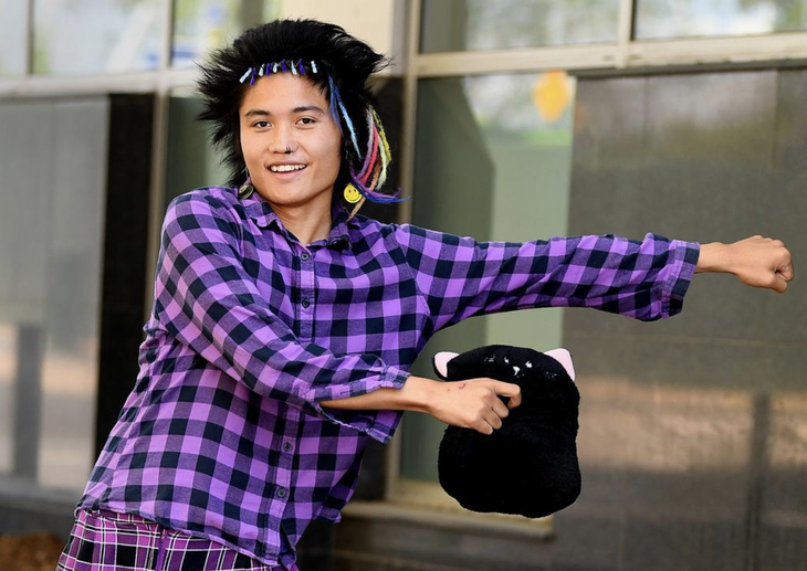 fan cuồng - Ảnh 2.