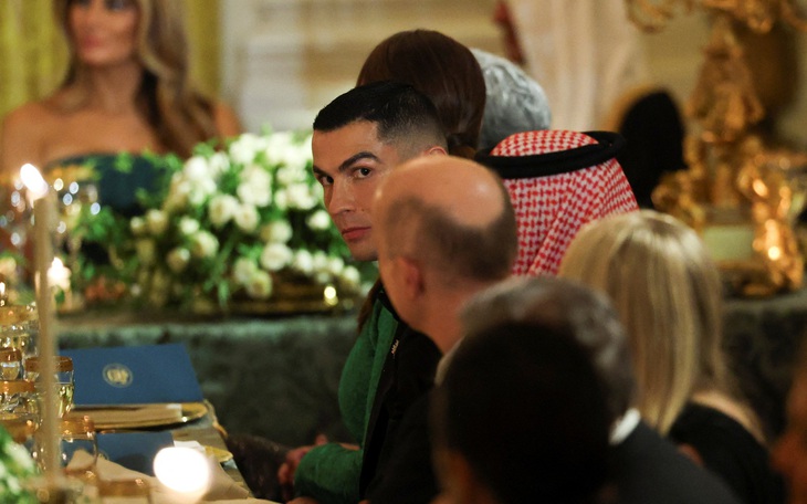 Barca gây sốc khi từng yêu cầu Lewandowski ngừng ghi bàn - Ảnh 4.