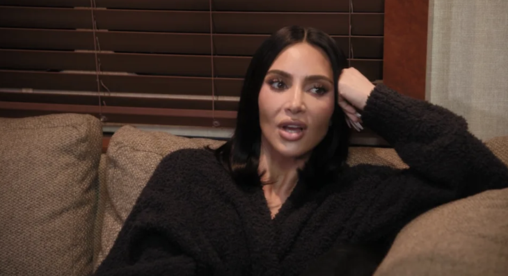 Kim Kardashian bảo 'vào TikTok mà xem' bằng chứng vụ NASA lên Mặt trăng là giả - Ảnh 1.