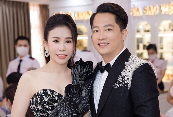 Người đàn ông vô địch cuộc thi nằm thẳng... cẳng - Ảnh 6.