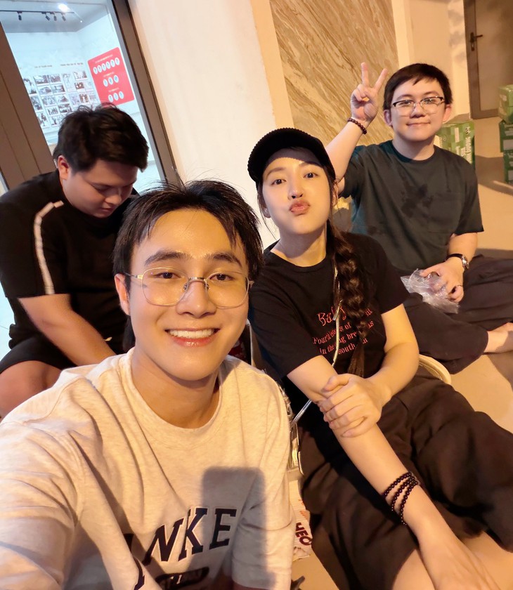 Sao Việt chung tay hướng về người dân vùng lũ   - Ảnh 5.