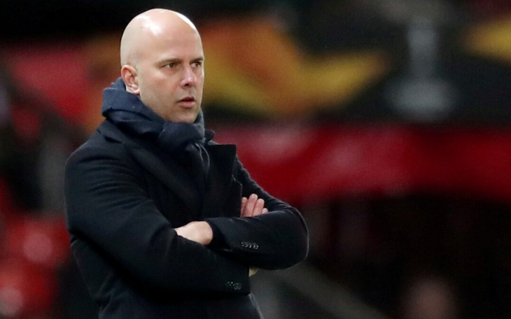 Cầu thủ ở Anh móc tiền túi hoàn vé cho CĐV sau trận thua tan nát - Ảnh 4.