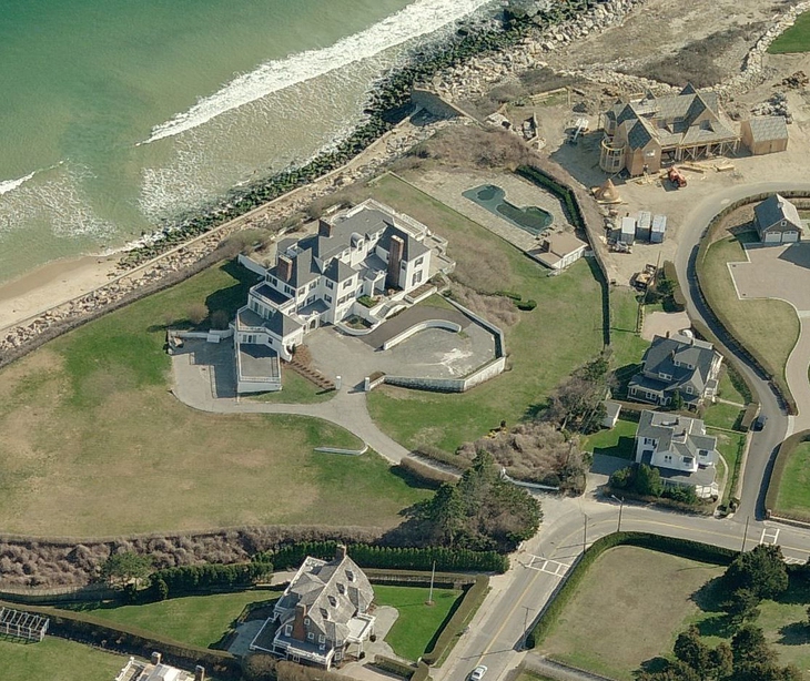 Taylor Swift chi 1,2 triệu USD trồng vườn hoa tại dinh thự 17 triệu USD để làm đám cưới   - Ảnh 1.