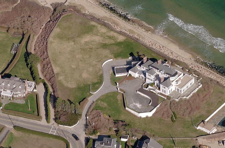 Taylor Swift chi 1,2 triệu USD trồng vườn hoa tại dinh thự 17 triệu USD để làm đám cưới   - Ảnh 2.