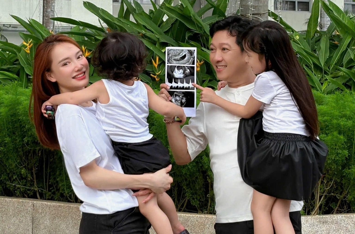 Trường Giang kể 'tháng sóng gió' khi Nhã Phương nhập viện vì khó thở   - Ảnh 2.