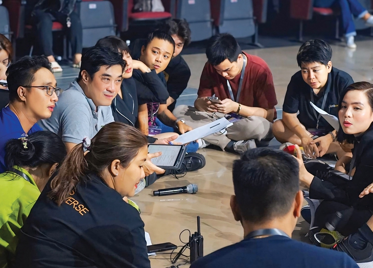 Kiến trúc sư trưởng của sân khấu   - Ảnh 1.