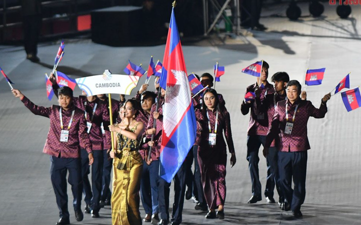 8 VĐV chủ nhà Thái Lan nhập viện vì ngộ độc thực phẩm ở SEA Games 33 - Ảnh 5.