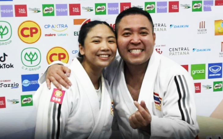 Cô bé Thái Lan 10 tuổi đánh bại VĐV Olympic giành HCV SEA Games 33 - Ảnh 2.