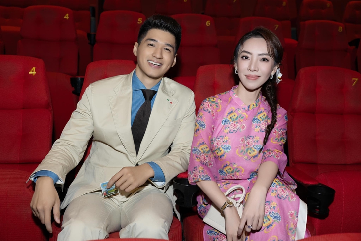 Sao nam tên lạ, đóng 3 phim trong năm doanh thu đều trên 200 tỉ   - Ảnh 2.