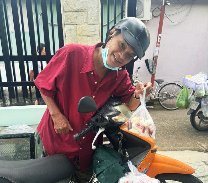 Diễn viên được Trấn Thành kiêng nể, nay làm shipper kiếm sống sau biến cố   - Ảnh 1.