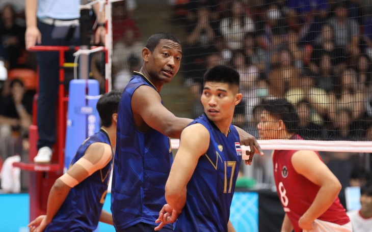 Dân mạng phát sốt khi Ronaldo khoe ‘body cực phẩm’ tuổi 40 - Ảnh 5.