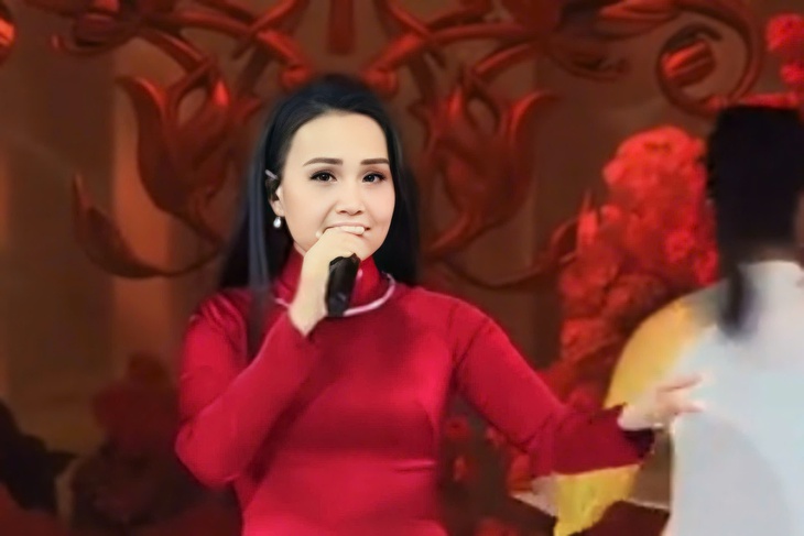 Cẩm Ly mang 'miền Tây' vào đám cưới con gái tỉ phú Johnathan Hạnh Nguyễn   - Ảnh 1.