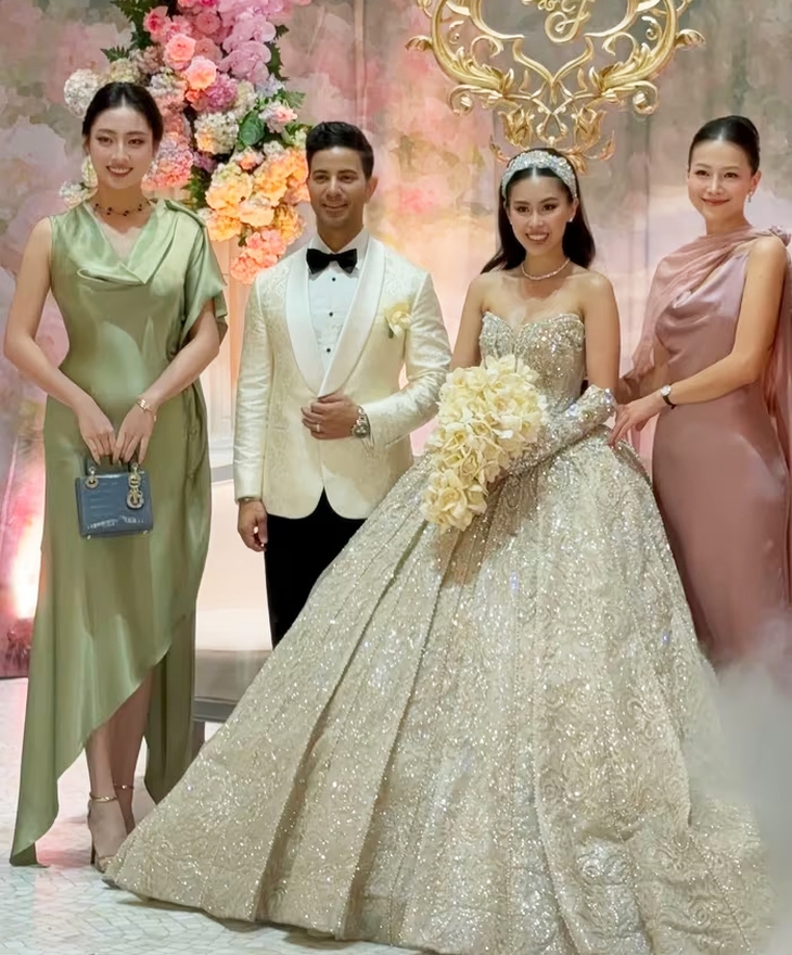 Cẩm Ly mang 'miền Tây' vào đám cưới con gái tỉ phú Johnathan Hạnh Nguyễn - Ảnh 2.