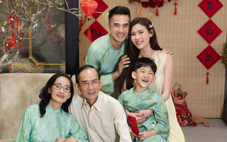 Oanh Kiều: Không áp lực bị so sánh, hạnh phúc khi mỗi ngày được làm nghề - Ảnh 8.