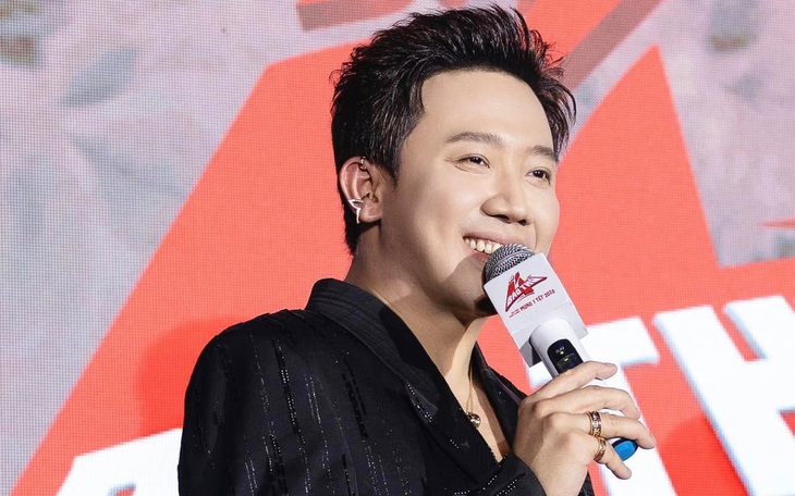 Bố mẹ dẫn H'Hen Niê lên phường làm giấy đăng ký kết hôn - Ảnh 5.