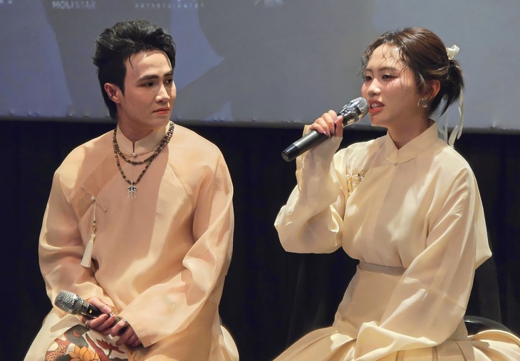 Phương Mỹ Chi: Tôi mà cười là cười nguyên ngày - Ảnh 2.