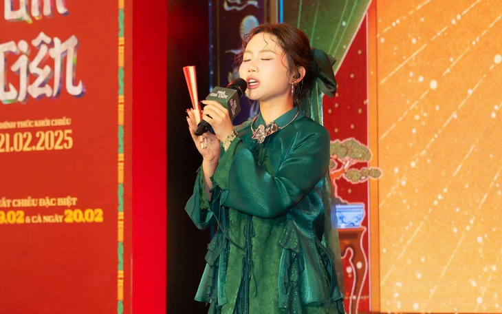 'Em xinh' Phương Mỹ Chi chào sân Cbiz - Ảnh 7.