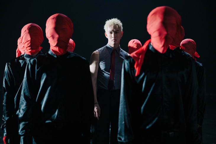 Song Luân lột xác với sản phẩm mở màn 2025 - Ảnh 3.