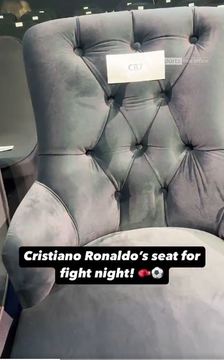 Ronaldo bỏ lỡ trận quyền anh vì bận xem... đua ngựa - Ảnh 3.