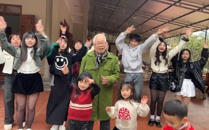 Ảnh vui 5-2: 'Lêu lêu mấy đứa phải đi làm' - Ảnh 9.