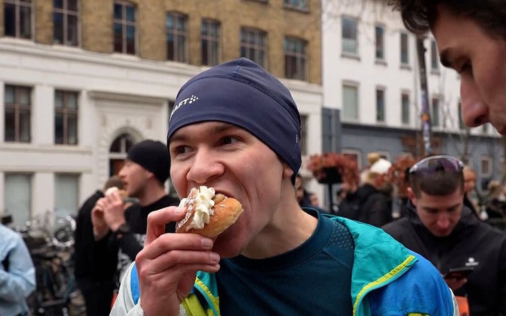 Đàm Vĩnh Hưng bị cư dân mạng đùa quá trớn - Ảnh 4.