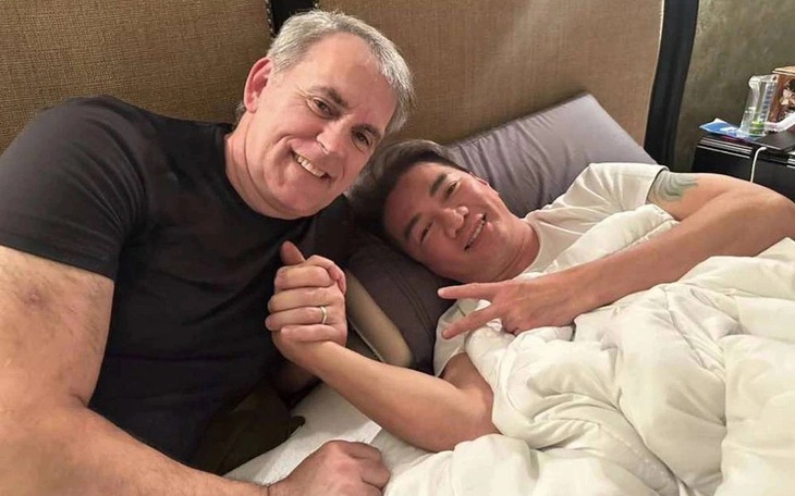 Tỉ phú Gerard Williams 'chặn đường sống' của Đàm Vĩnh Hưng? - Ảnh 4.