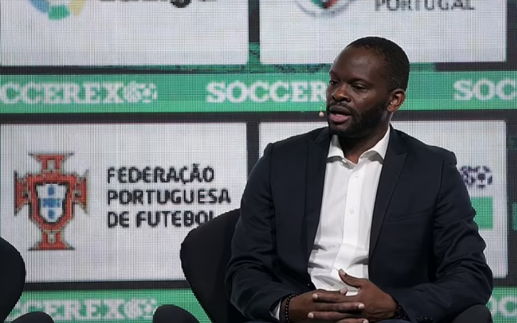 Cựu sao PSG Laurent Leroy rẽ ngang từ Champions League đến… hàng thịt - Ảnh 2.