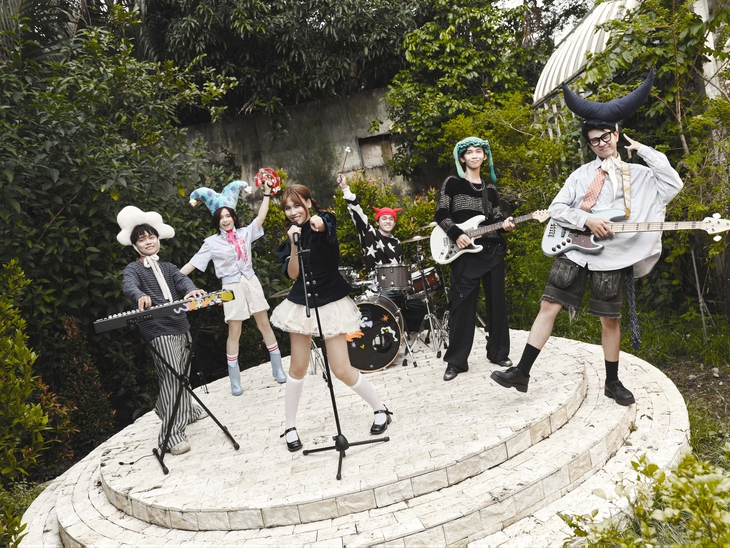 HALEY trở lại với 'Em buồn anh': Lời tự tình ngọt ngào mùa Valentine Trắng - Ảnh 2.