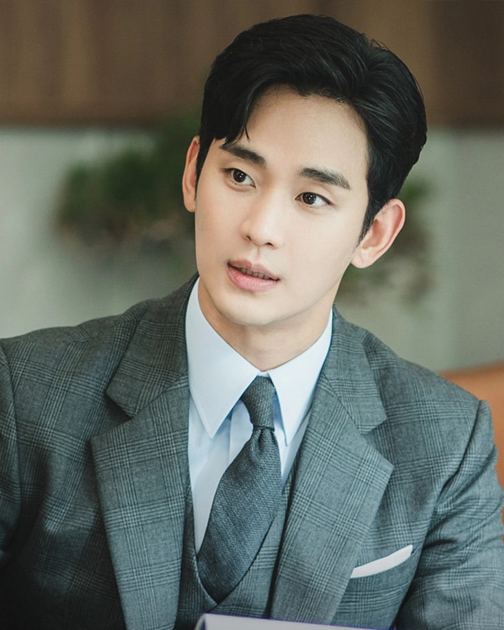 Kim Soo Hyun - Ảnh 2.