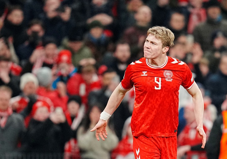 Fan ‘việt vị’ khi nghĩ Hojlund ăn mừng ‘SIUUU’ để cà khịa Ronaldo - Ảnh 1.