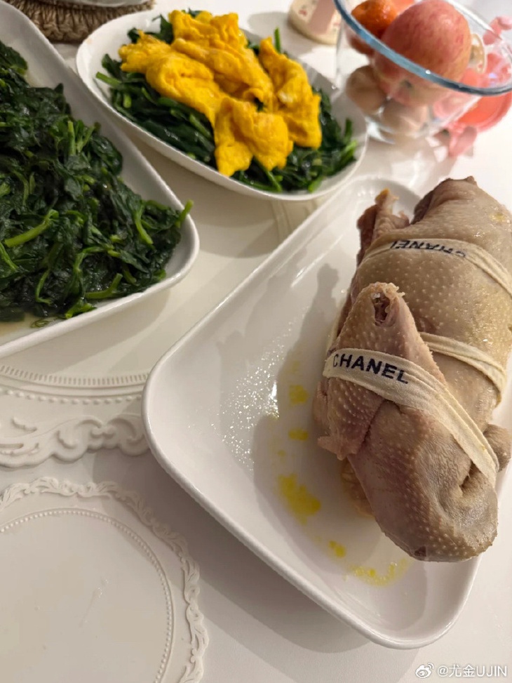 Ảnh vui 24-3: 'Theo tình tình chạy, trốn tình tình theo' đây mà! - Ảnh 2.