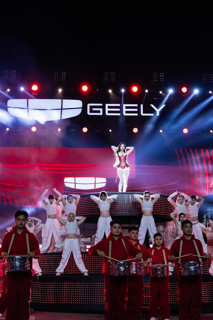 Chi Pu và tham vọng 'xuất khẩu văn hóa' - Ảnh 4.