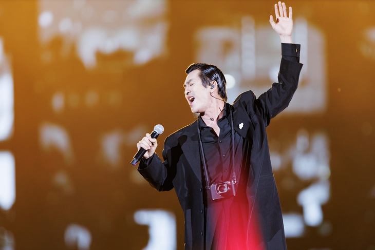  'Anh trai vượt ngàn chông gai': 'Cơn địa chấn' cảm xúc khuấy đảo giới trẻ Sài Gòn - Ảnh 2.