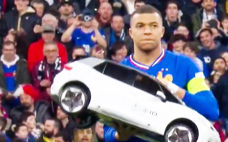 Millwall ra mắt mạng di động khiến CĐV tưởng cá tháng Tư đến sớm - Ảnh 3.