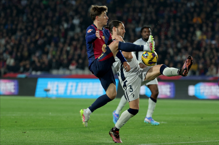 Chuyện như đùa: Pablo Torre đá 45 phút, Barca mất 1 triệu euro - Ảnh 1.