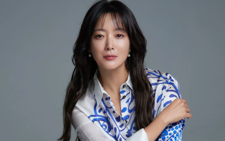 Kim Hee Sun - Ảnh 1.