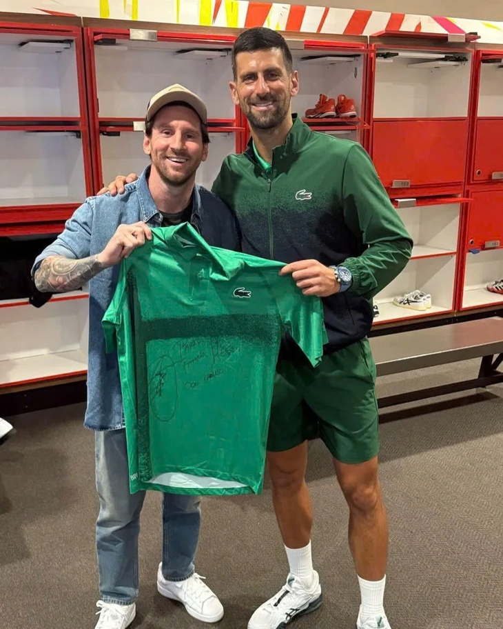 Djokovic kém vui vì bị con trai Messi ‘trừ điểm’ - Ảnh 1.