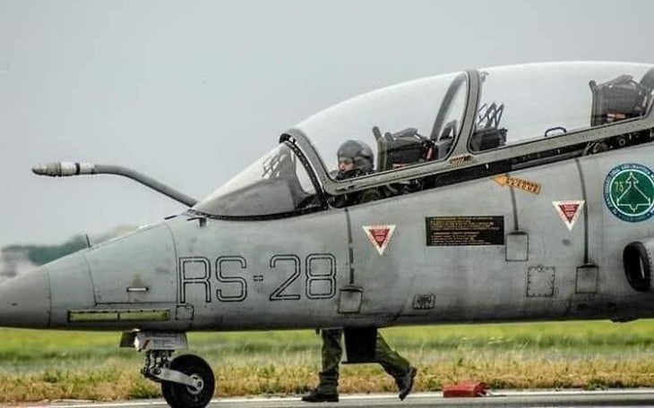 Cô gái sống trong phòng vệ sinh để dành tiền mua nhà - Ảnh 4.