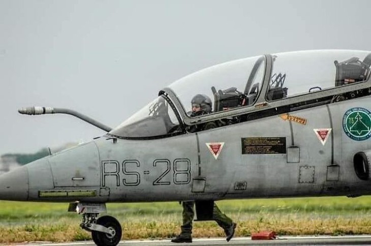 phi công - Ảnh 1.