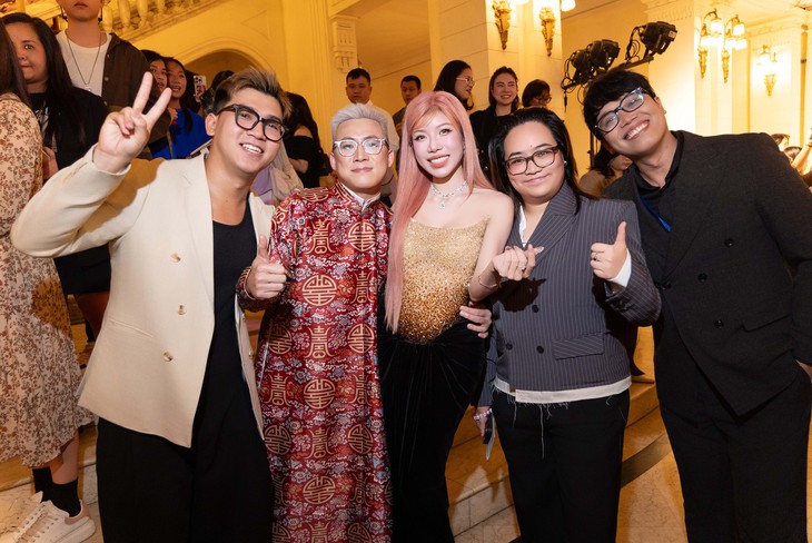 Trang Pháp tỏa sáng tại Giải cống hiến 2025, làm mới 'Barbie' - Ảnh 1.