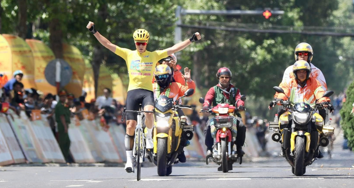 Thể thao Việt Nam 'rúng động' ngày… Cá tháng tư! - Ảnh 3.