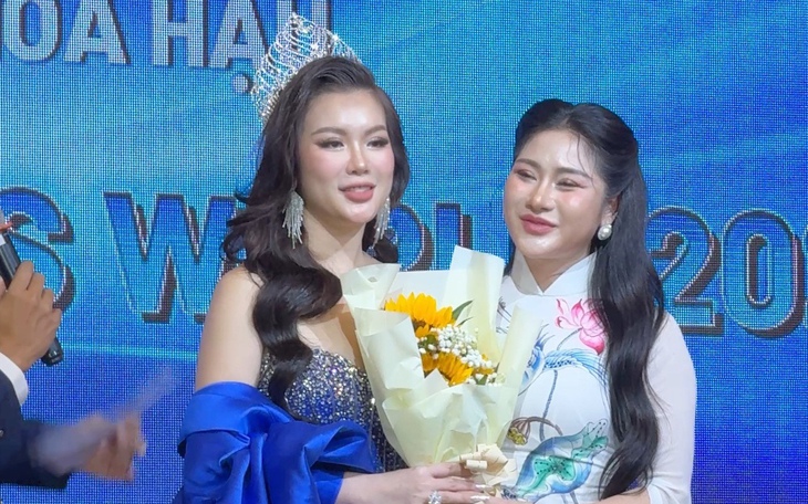 Những bất ngờ ở lễ trao giải điện ảnh Baeksang 2025  - Ảnh 7.