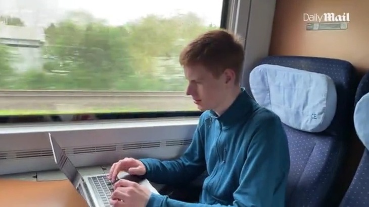 tàu hỏa - Ảnh 1.