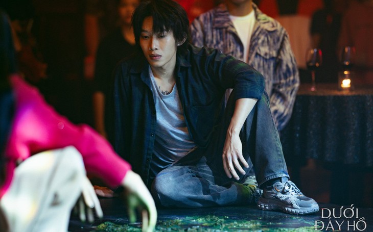 Bước ngoặt đầy táo bạo của Kay Trần - Ảnh 1.