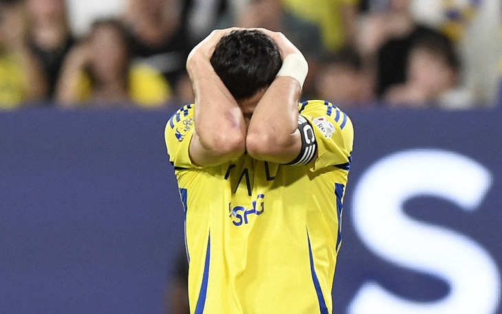 Quay lưng bắt phạt đền cà khịa Sergio Ramos, thủ môn bị ‘phản dame’ - Ảnh 4.